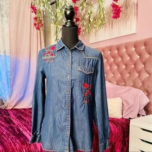 🌹ZARA Embroidered Jean Shirt🌹
